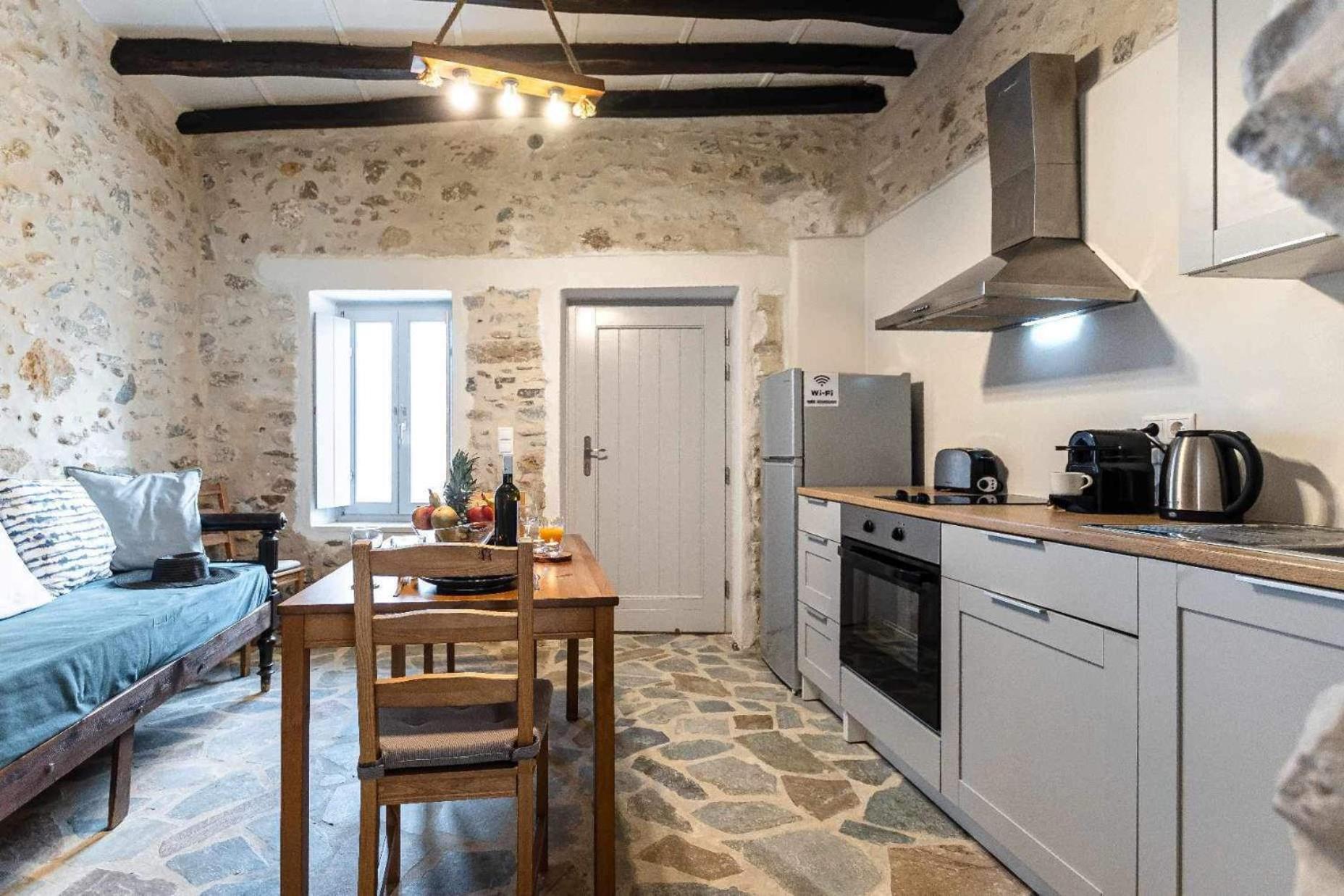 The White Stone House Διαμέρισμα Naxos City Εξωτερικό φωτογραφία